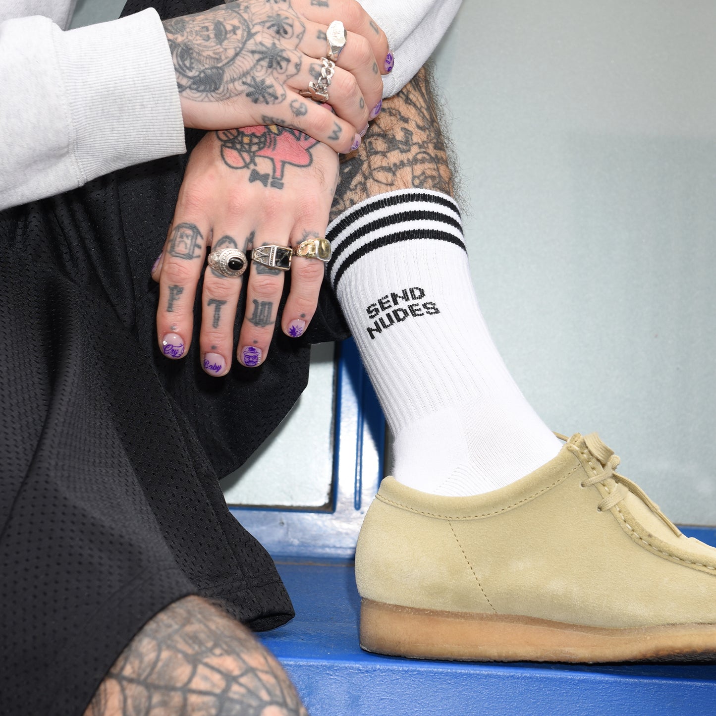 SEND NUDES BLACK - WHITE SOCKS